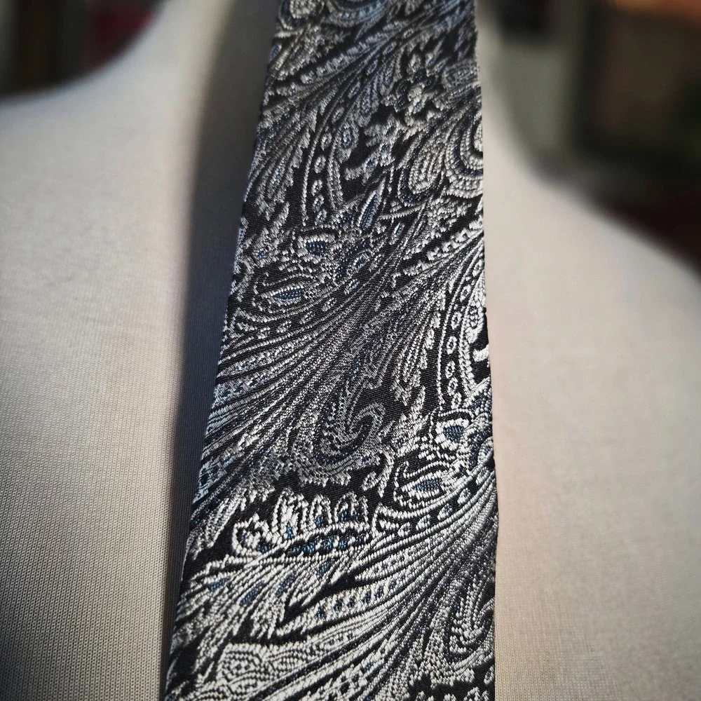 Stefano Milano Silk Tie Necktie Vintage 90s Silver Gray Italian Luxury Mens